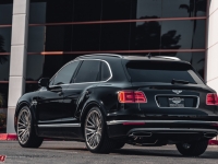 Bentayga_101820_VR_1200px-10