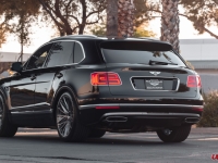 Bentayga_101820_VR_1200px-29