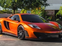 Mclaren_TireLetters-2