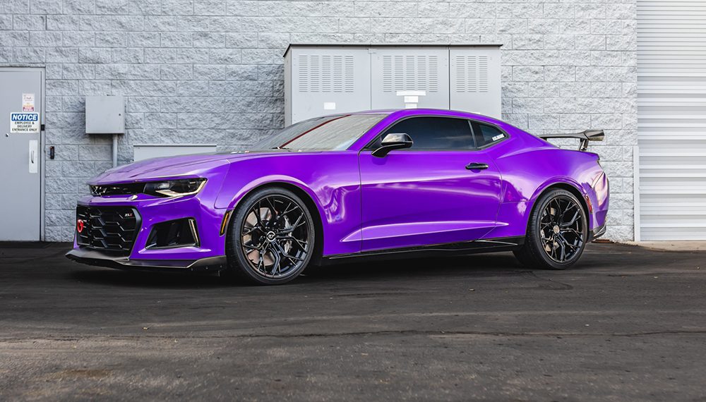 Purple Camaro ZL1 with VR Forged D05 Gloss Black 20 Inch Wheels – Vivid ...