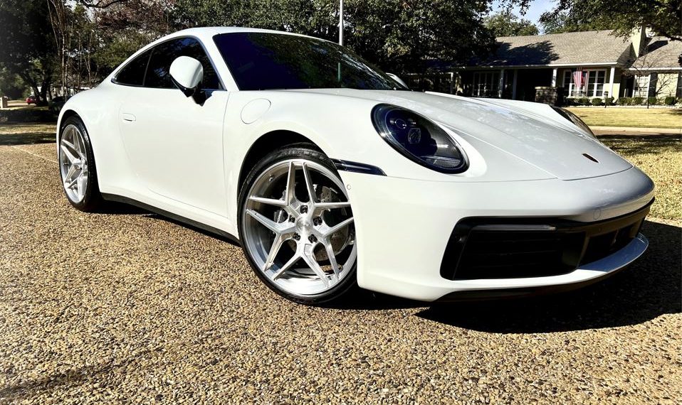 Stunning Porsche 992 Carrera With Brushed D04 Wheels Vivid Racing News